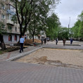 Благоустройство двора продолжается